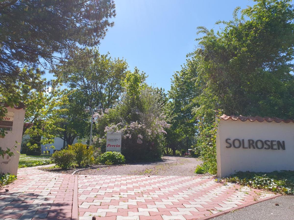 Solrosen I Simrishamn - Oesterlen Exterior foto